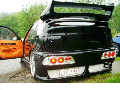 hehe es gibt auch leute die besoffen ihr auto aumotzn hehe *gg*