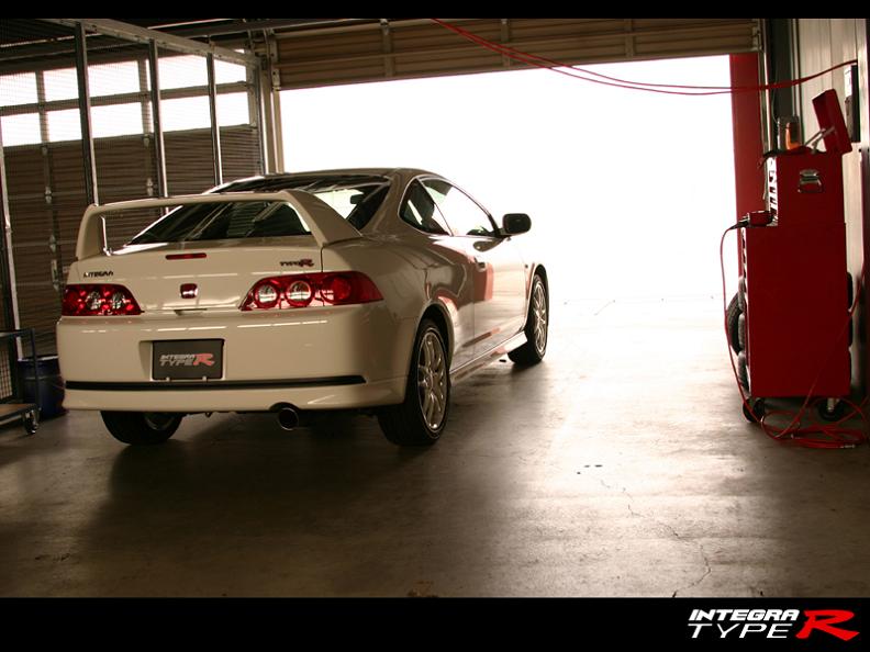 type-r_s06.jpg