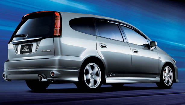 honda_stream_pic4.jpg