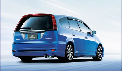 honda_stream_pic2.jpg