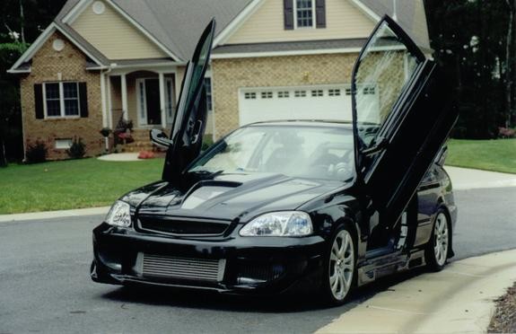10Black_civic_lambo.jpg