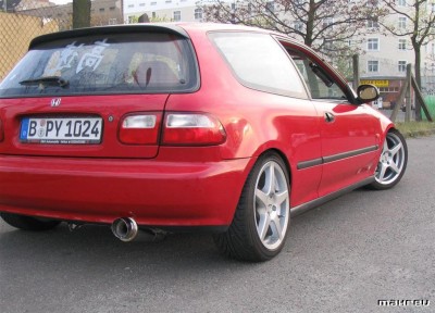 Civic tiefer (Large).jpg