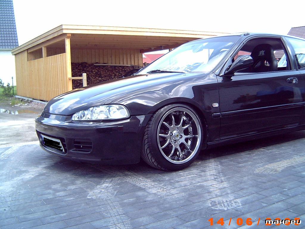 Civic1.JPG