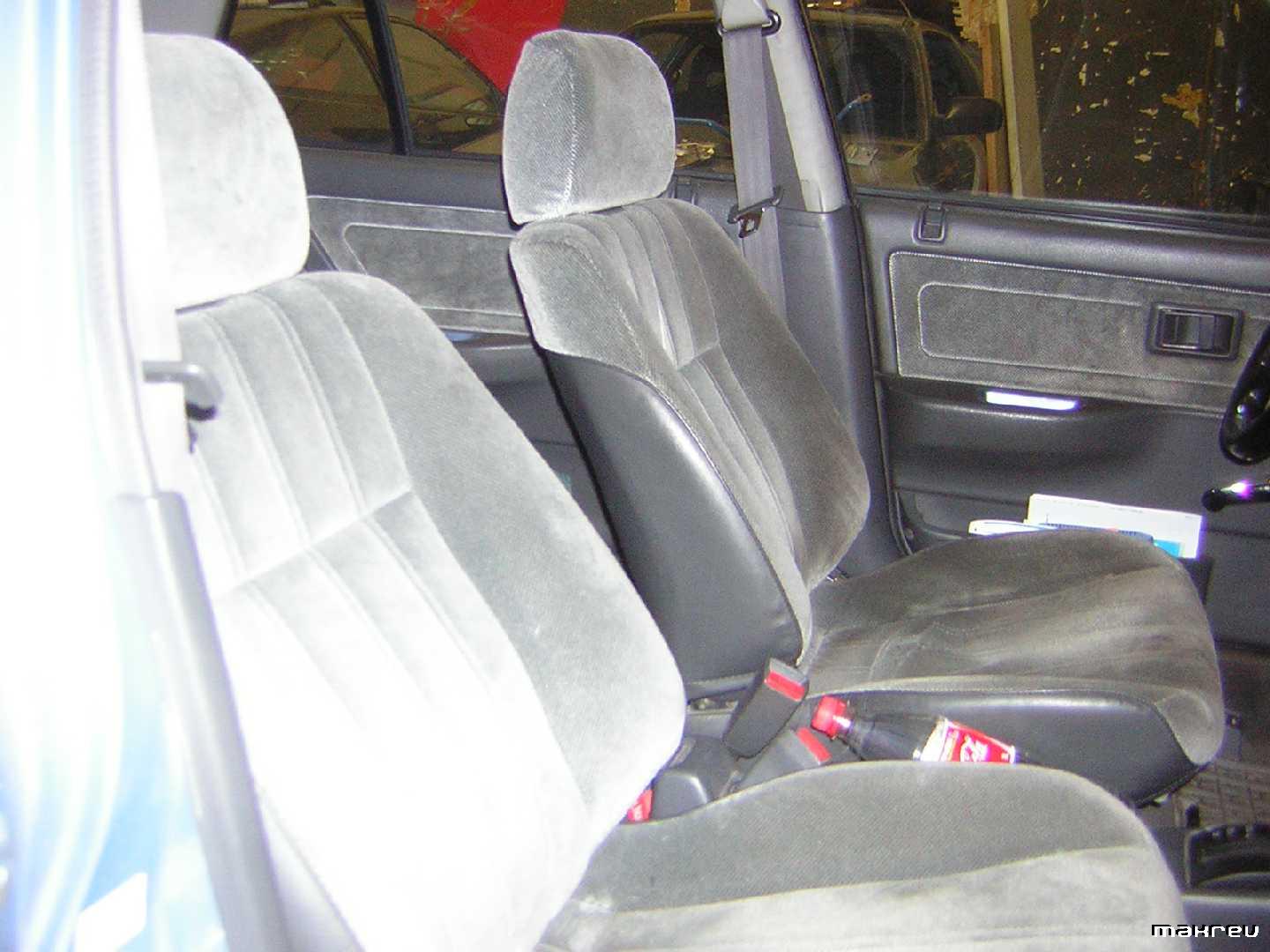 auto mit sitzen vorher.jpg