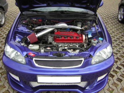 Motorraum.jpg