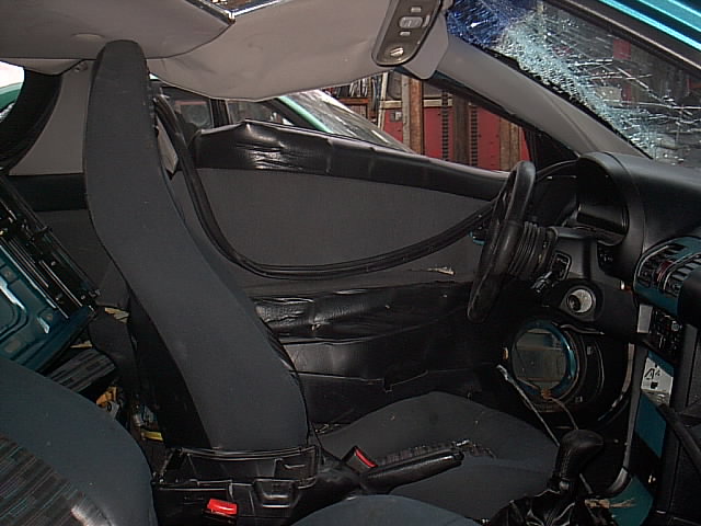 mazda2.jpg