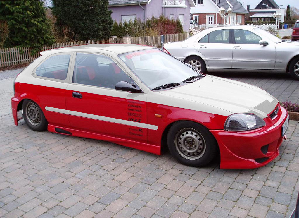 civic_weiß.jpg
