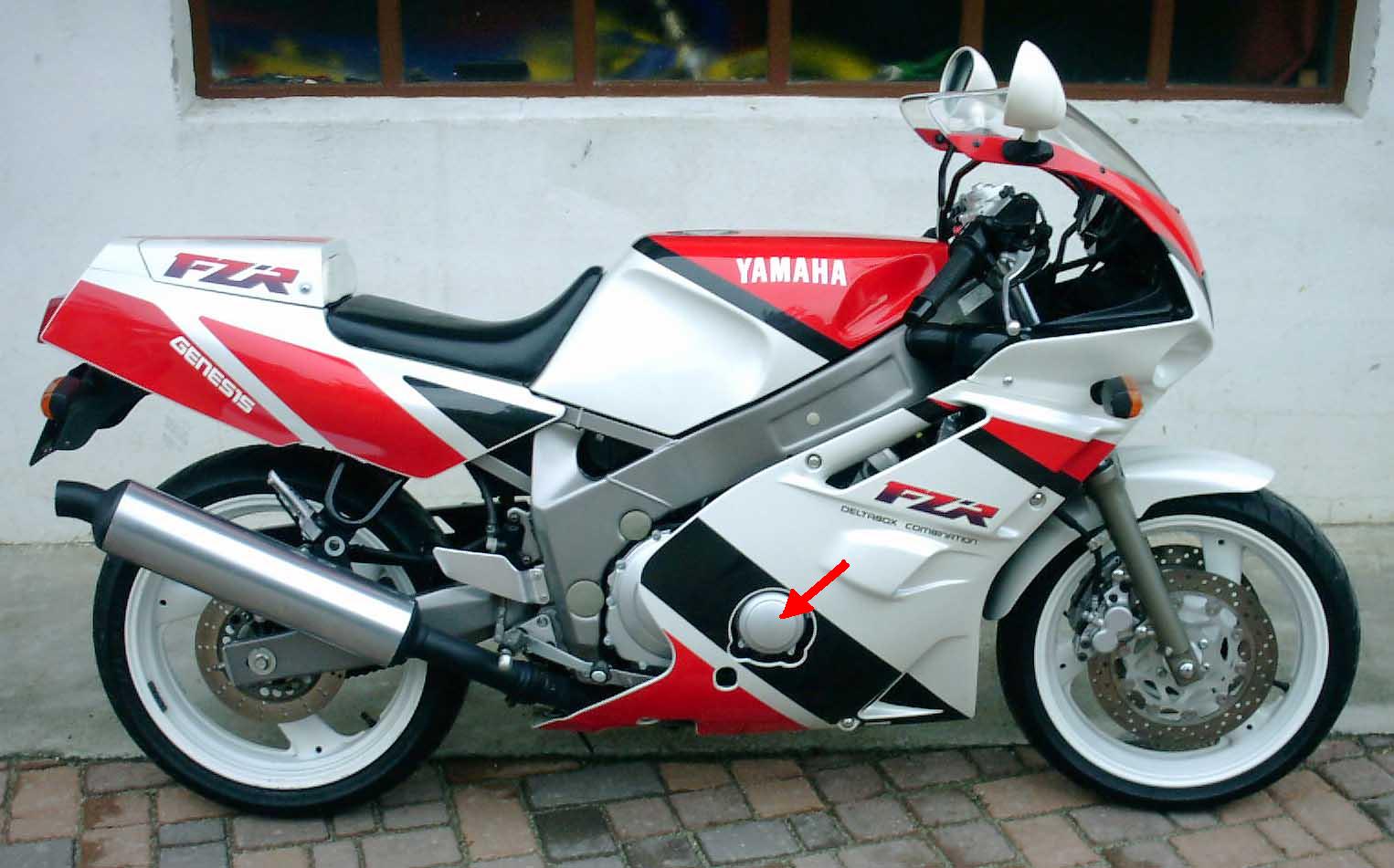 Yamaha FZR 600 '921.JPG