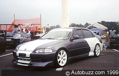 Civic Sedan `93 schwarz weiß.jpg