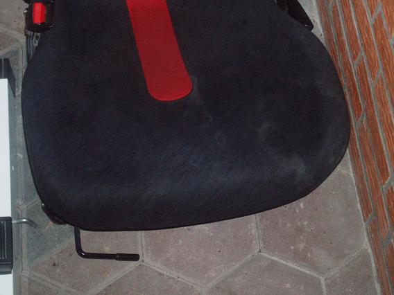 sitze2 001kl.JPG