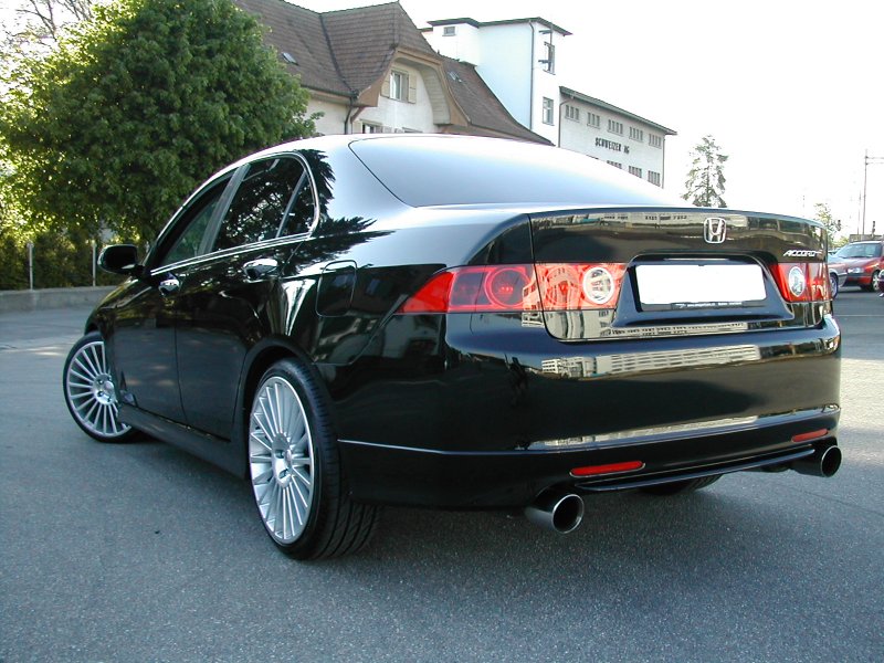 accord_back_left_mille miglia f20 225-35-19.jpg