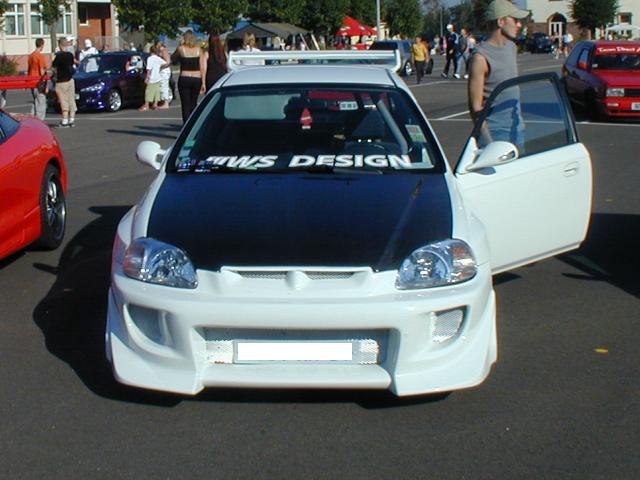 cedtechnoboy_1101750320_civic67_3.jpg
