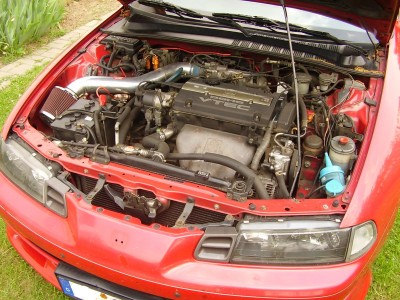 motorraum.JPG