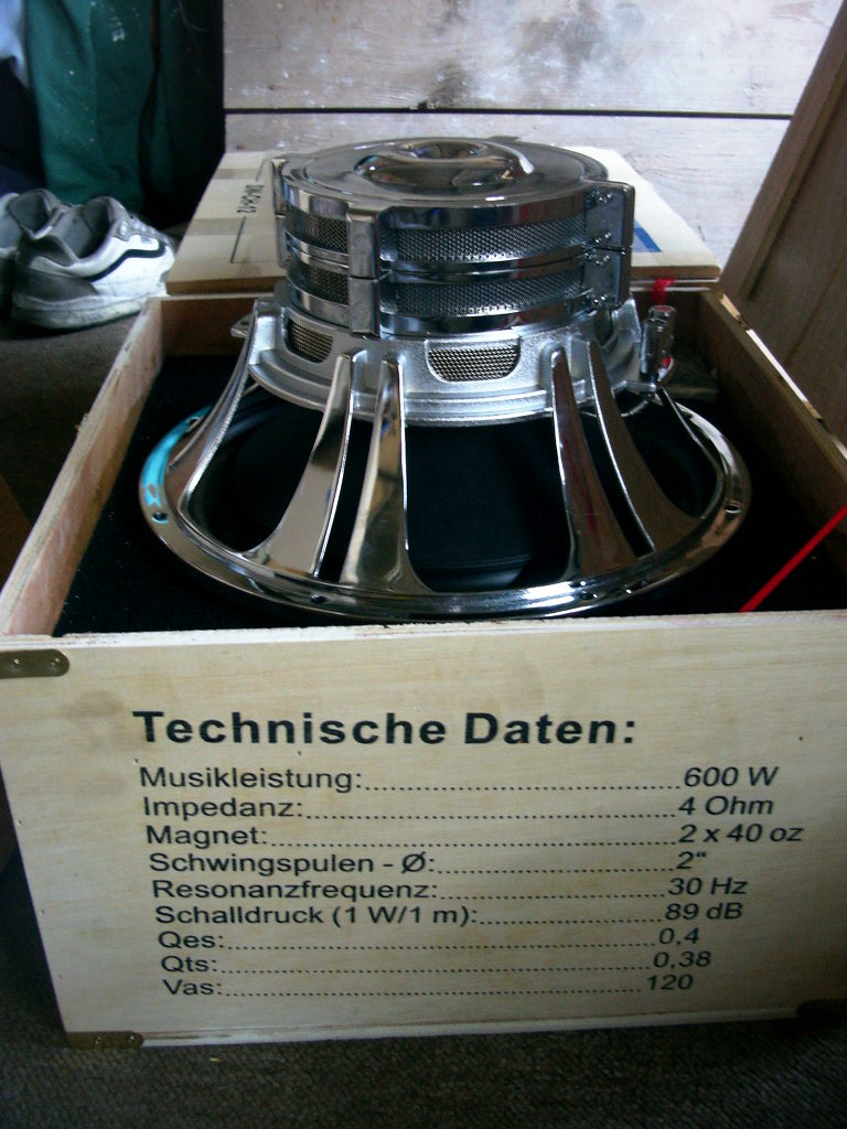 BOA Woofer_30cm_600W_3.JPG