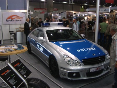 Polizei Brabus 730 PS.JPG