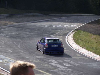 tomek on ring.jpg