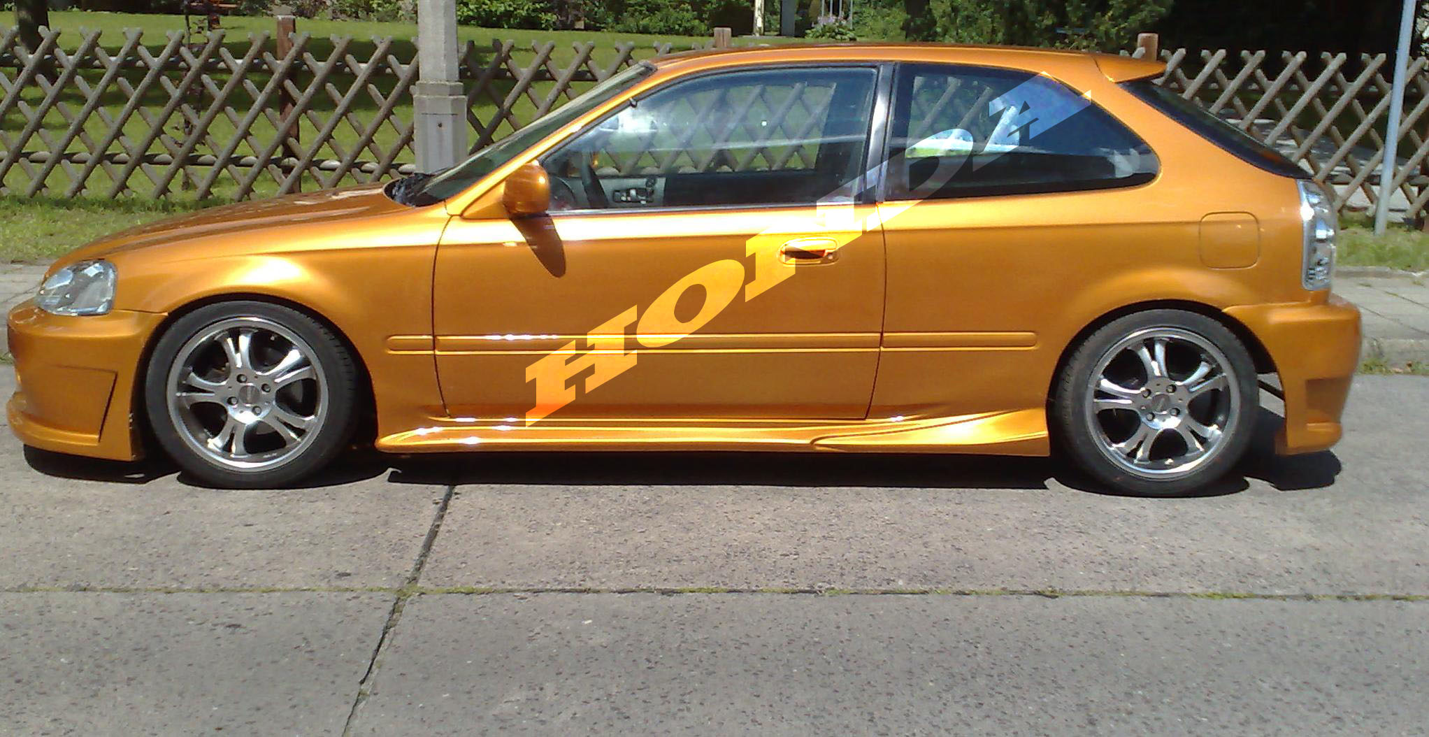 Civic3_1.jpg