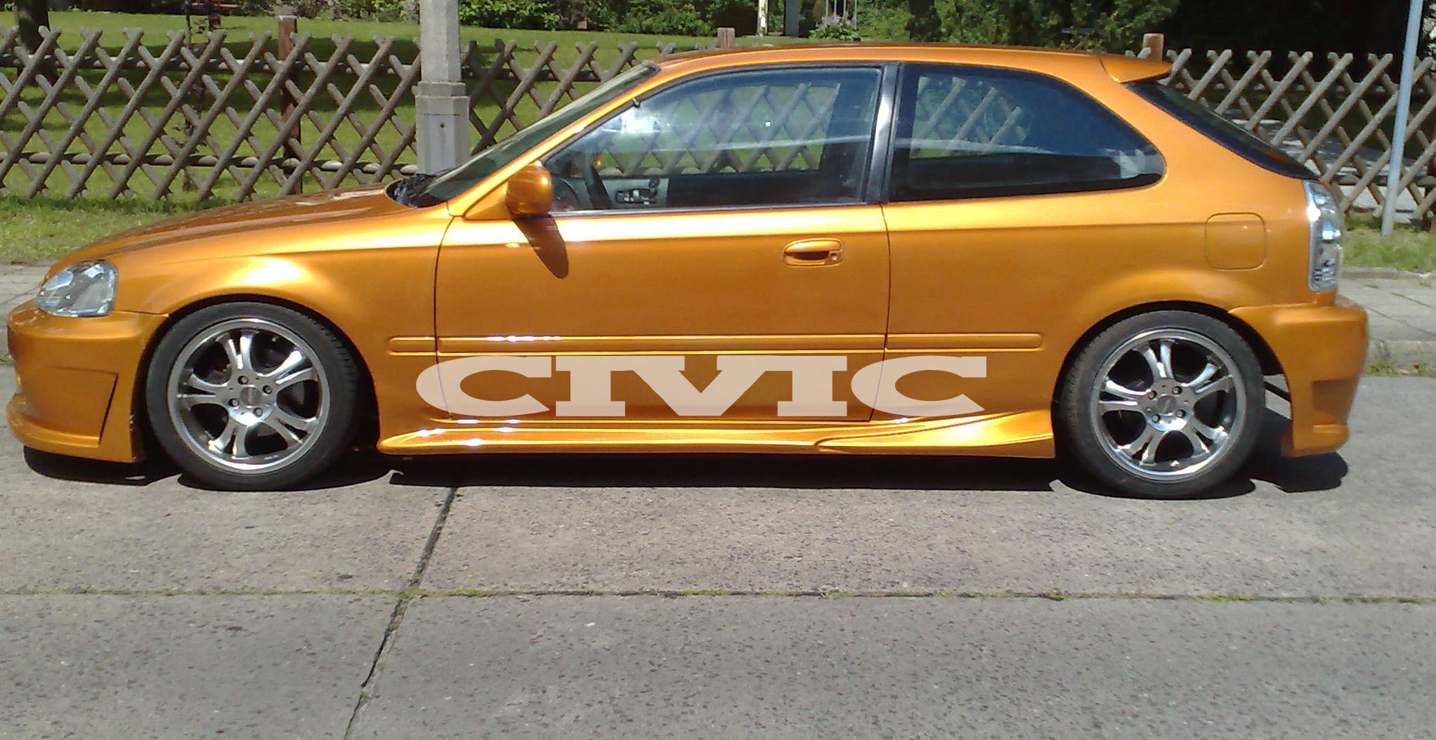 Civic4_1.jpg