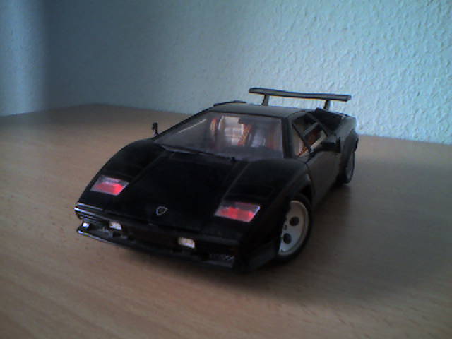 Lambo1.jpg