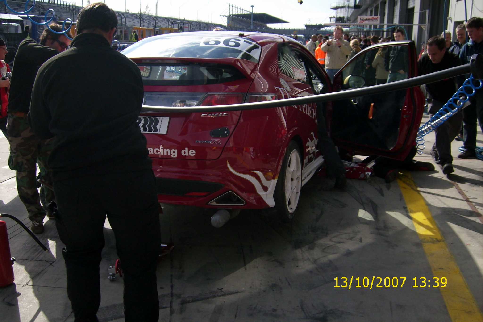 honda 323.JPG