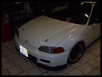 Civic EH2 Haubenverschluss 1.jpg