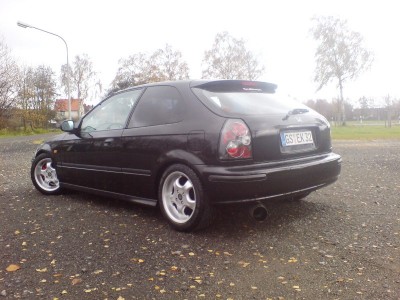 CivicEk32.jpg