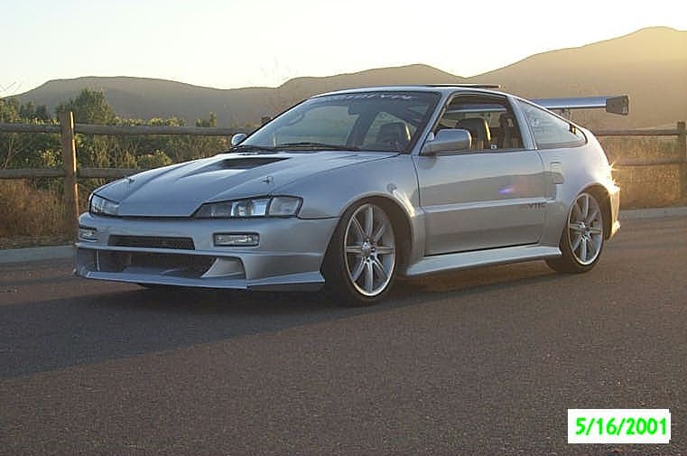 8917Honda_crx_silver_park5_1_1_.jpg