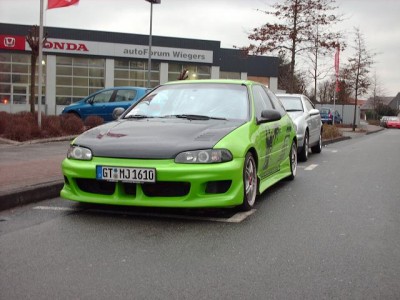 Civic 001.jpg