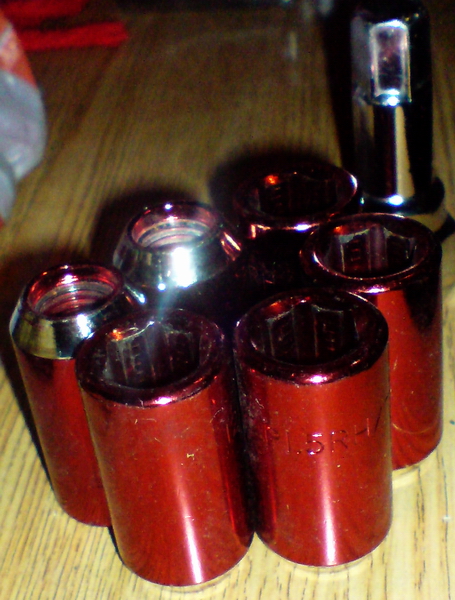 Lugnuts.JPG