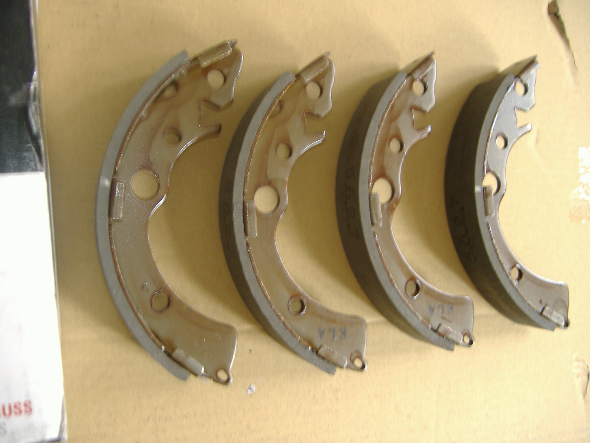 Bremsbacken 1.3-1.4 ab 91.JPG