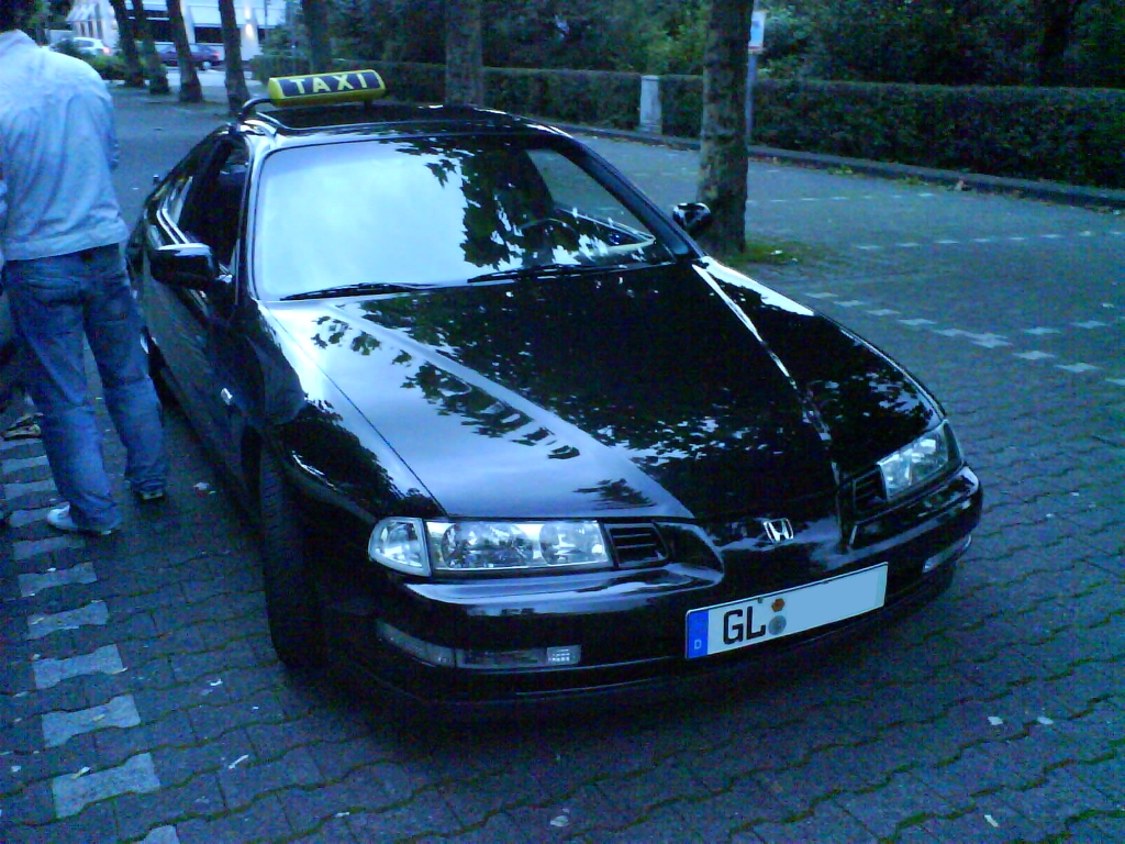 Honda Prelude TAXI.JPG