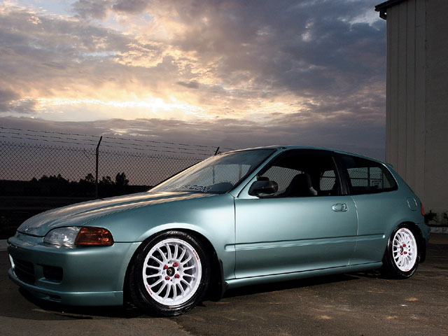 htup_0710_16_z+1994_honda_civic_cx+side_view[1].jpg