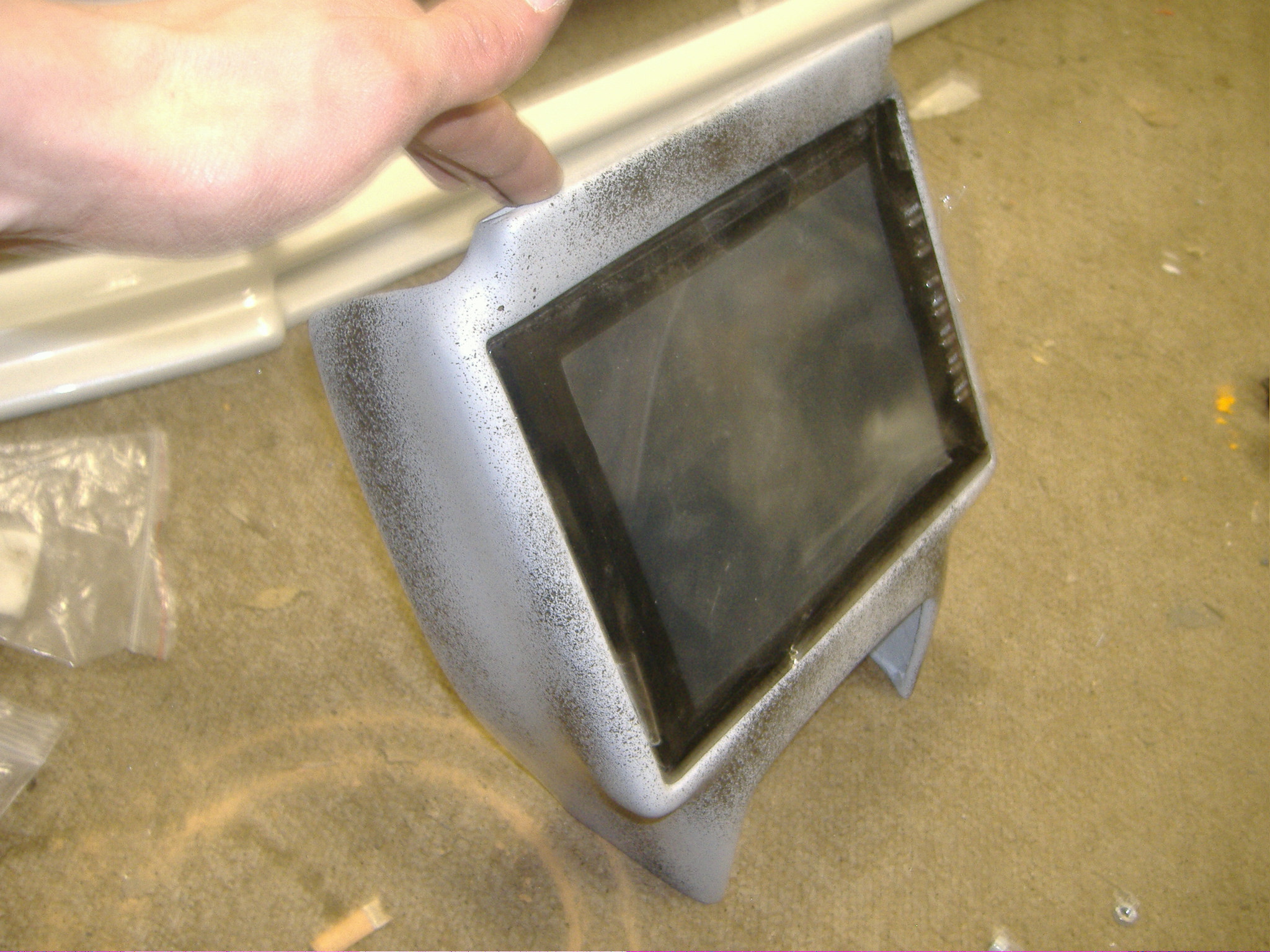 Mittelkonsole mit Monitor.JPG