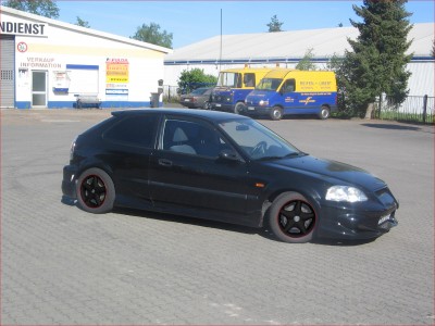 honda_1_059_12051blackred.jpg