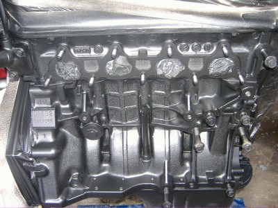 Motorblock lackiert (1).JPG