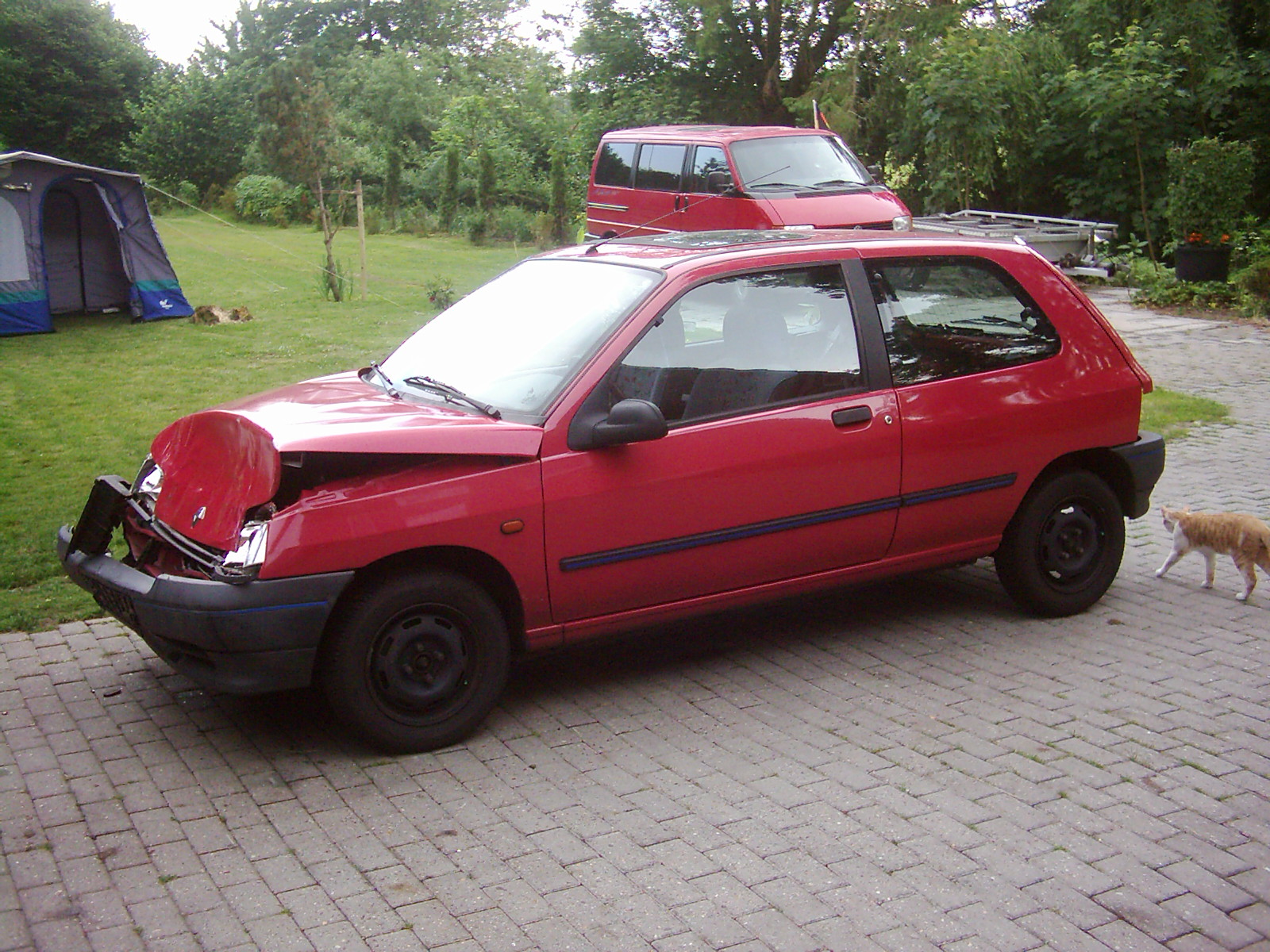 Clio 003.jpg