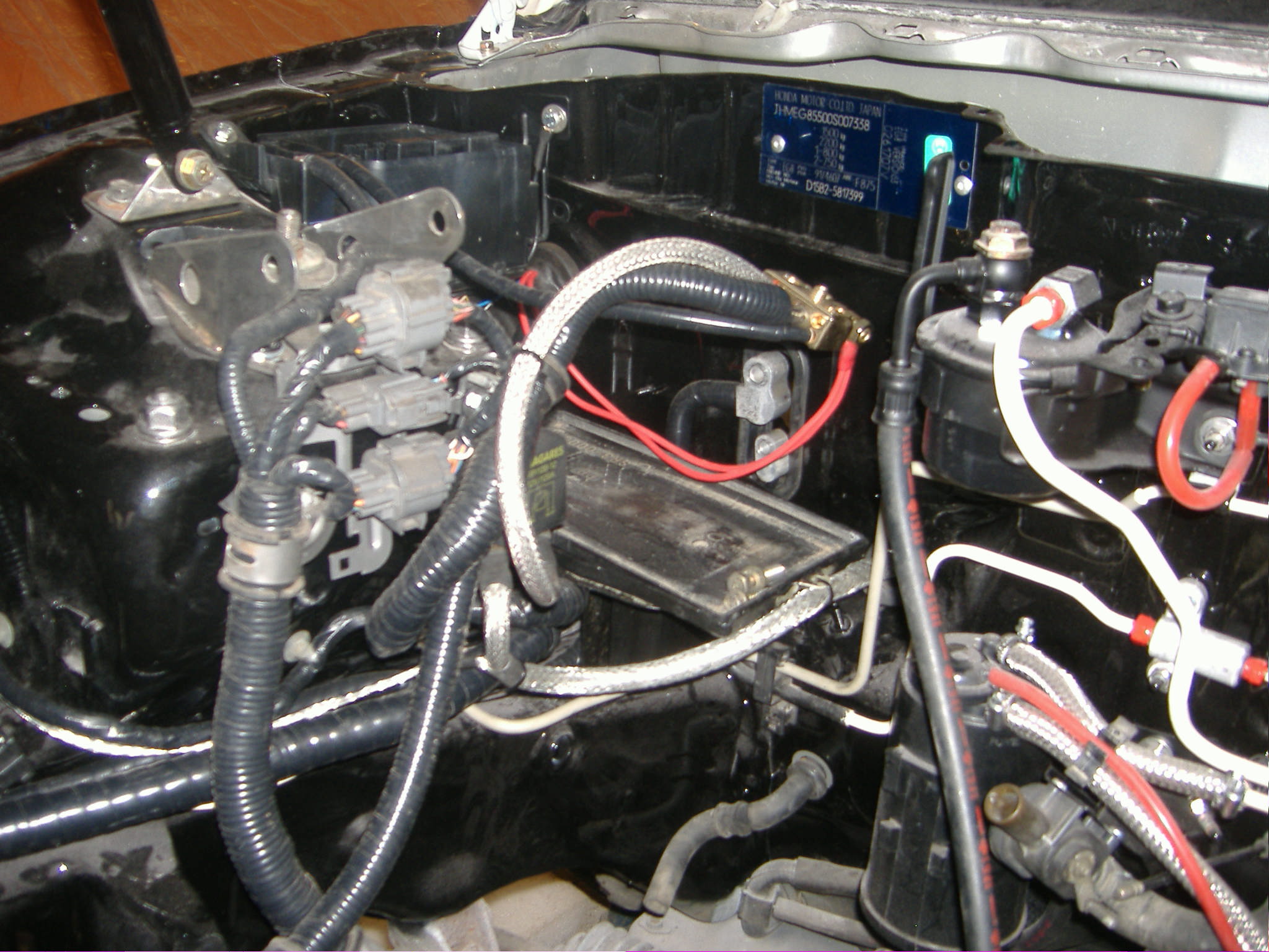 Motorraum fertig (1).JPG