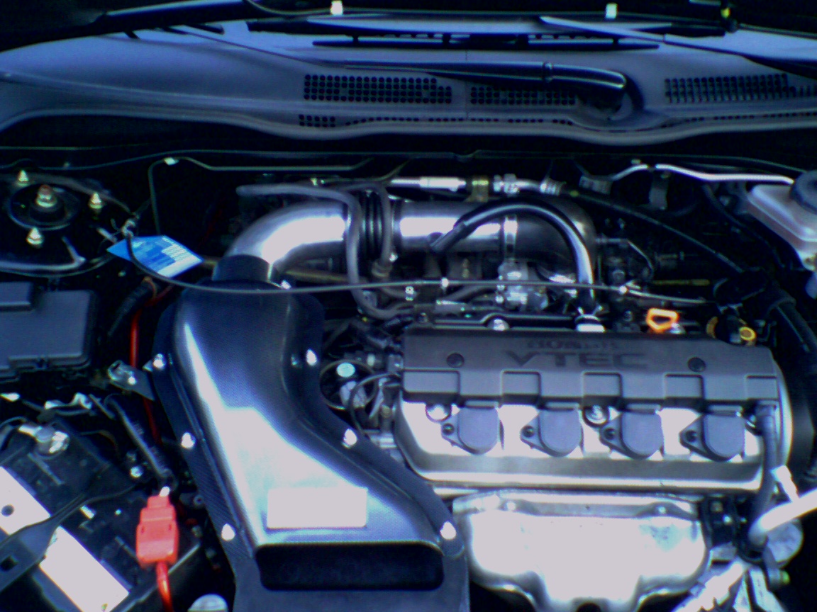 Motorraum mit CAI.jpg