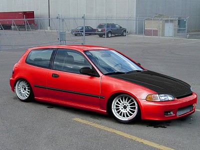 Honda_Civic_EG_JDM_red_by_Gemaskerde_Muchacho.jpg
