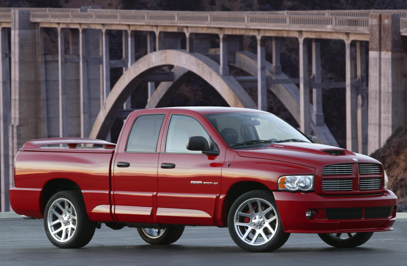 2005 Dodge Ram SRT-10 Quad Cab.jpg