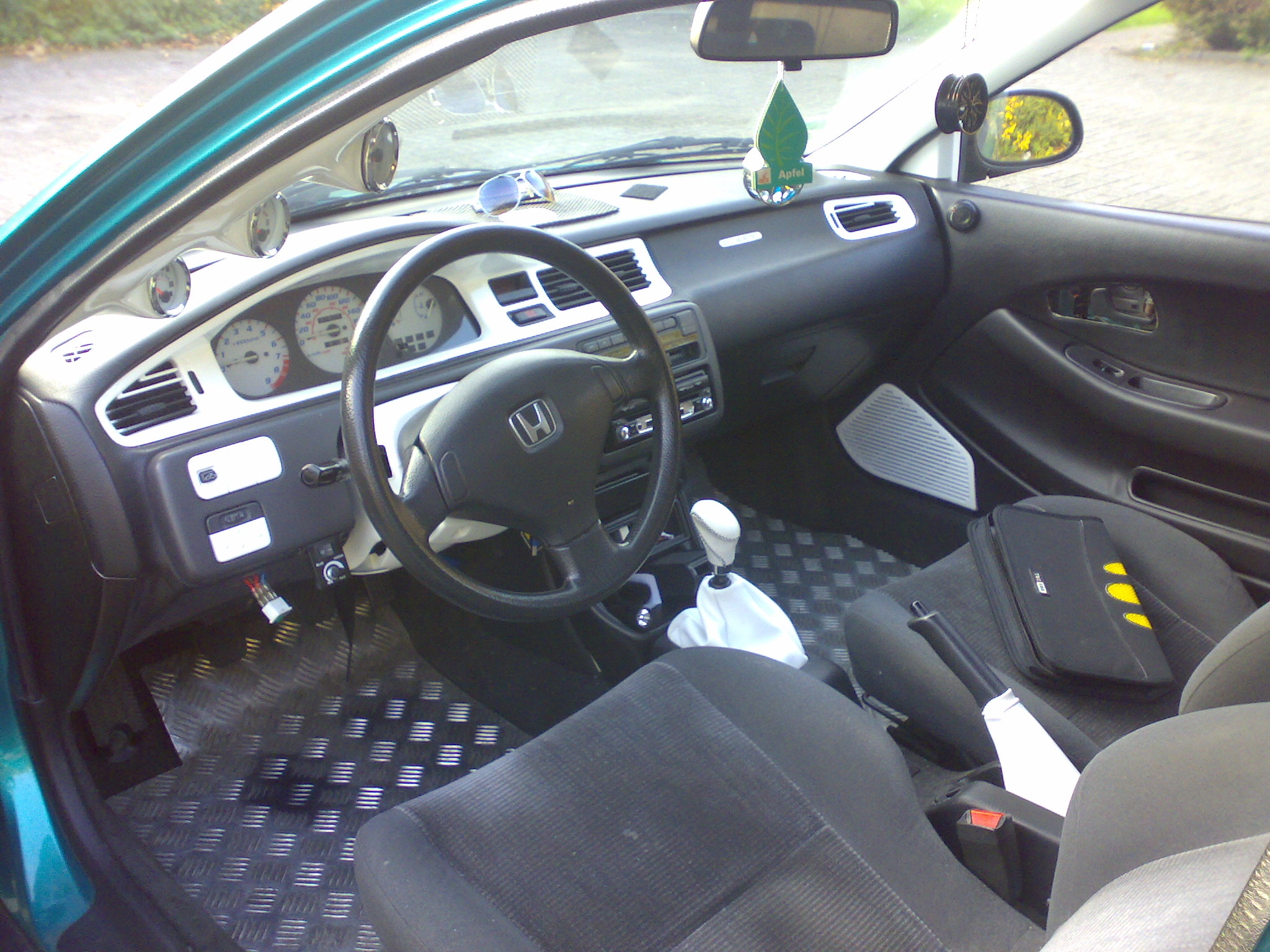 12102008981.jpg