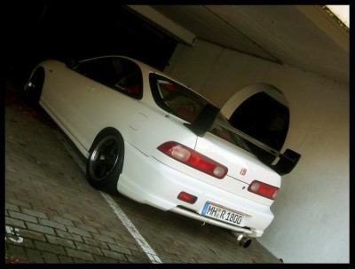 sl270943forlc0[1].jpg