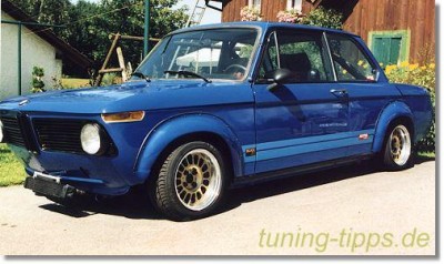 BMW_2002_1_sh.jpg