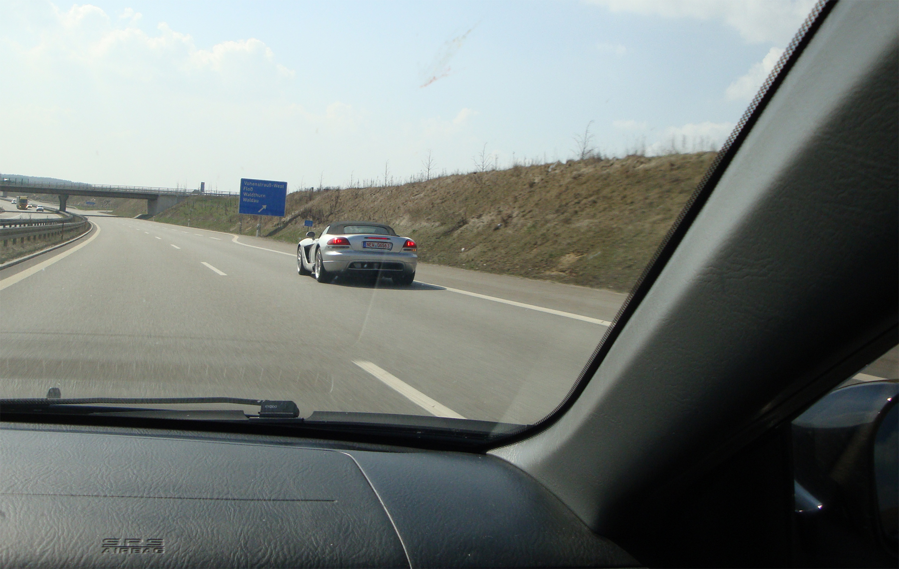 Dodge Viper.jpg