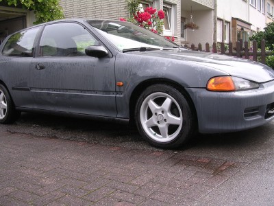 Civic 003.jpg