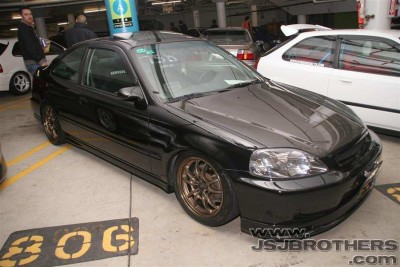 IMG_9742_Custom_001.jpg