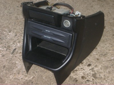 Einbau Cupholder (5).JPG