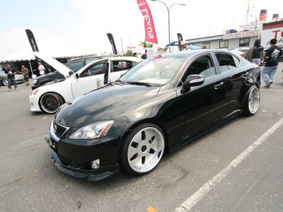 impp_0905_05_z+2009_toyota_owners_and_restorers_club+lexus_is_dubs.jpg