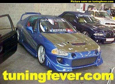 pics-med-2-66-kamikaze-honda-crx-delsol-at-tuning-auto-salon-2001.jpg