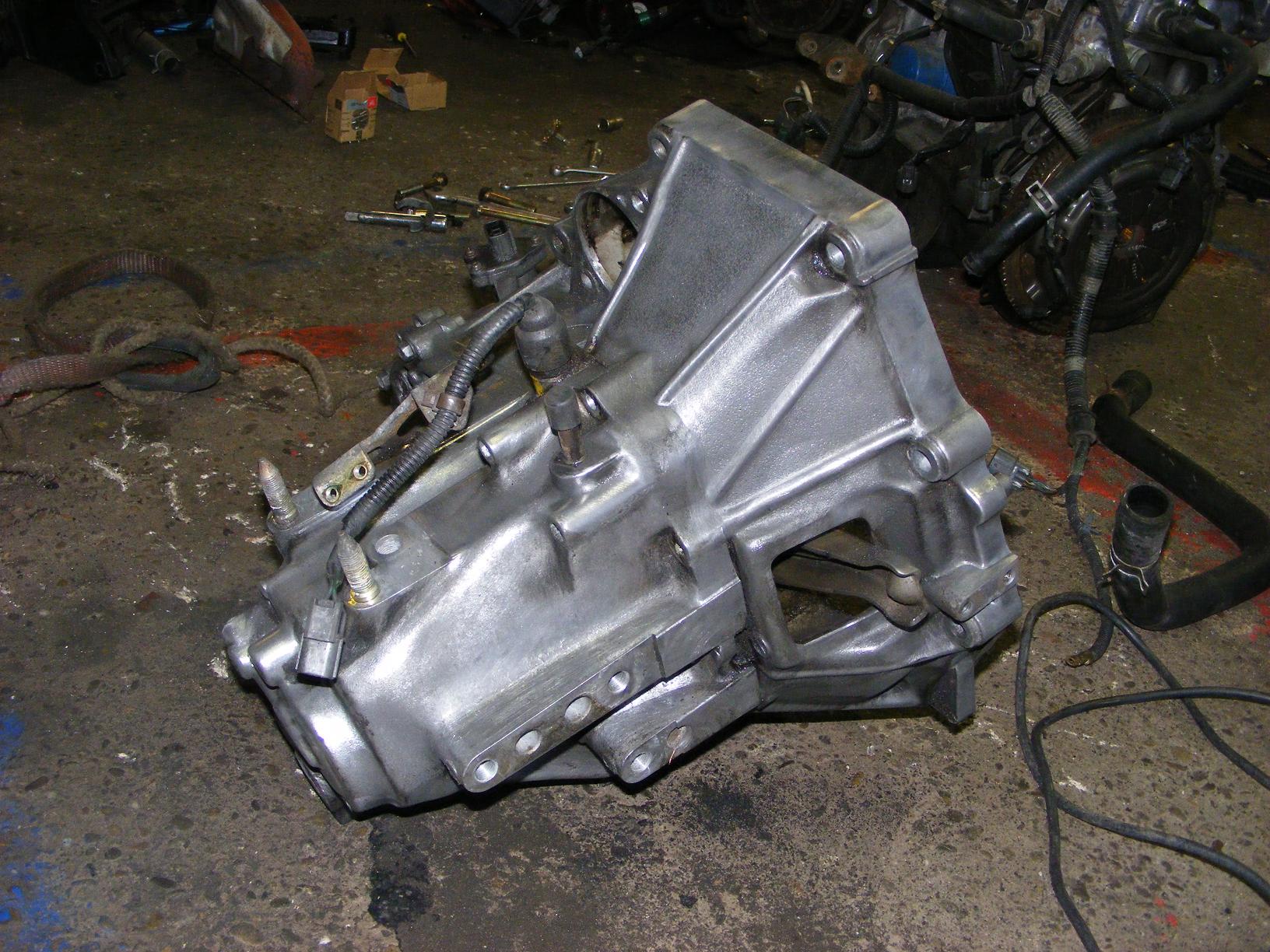 12 getriebe fast sauber.jpg